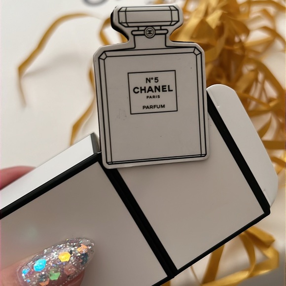 CHANEL advent calender box 15 - Picture 5 of 6